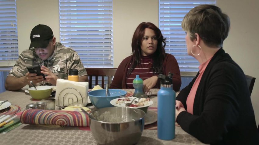 Sex_Next_Door_S01E03_It_Relieves_the_Pain_720p_WEBRip_2CH_x265_HEVC.mkv