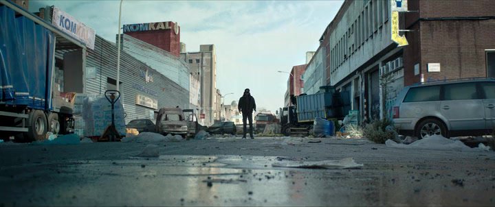 Bird Box Barcelona 2 480p Web Dl Hin Eng X264 Esub Vegamovie