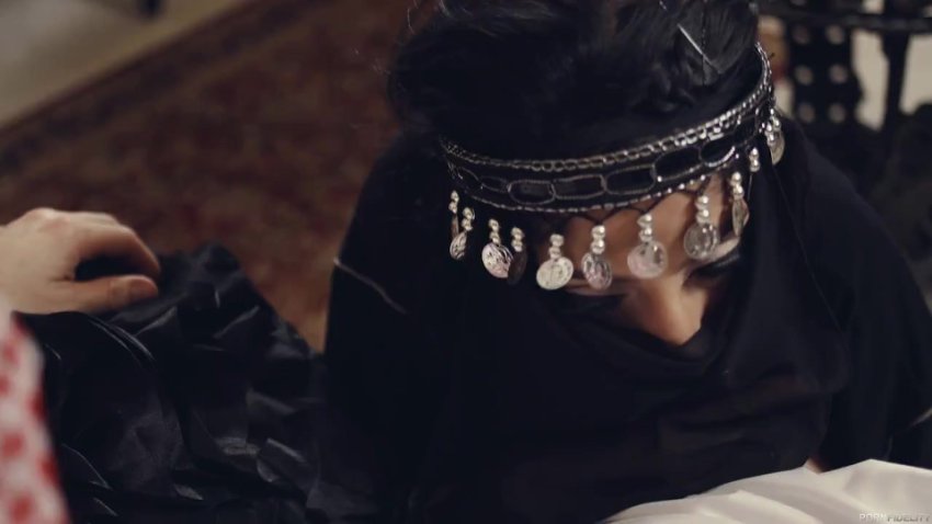 Women Of The Middle East (2015) 720p [Www Uiiumovie Com]