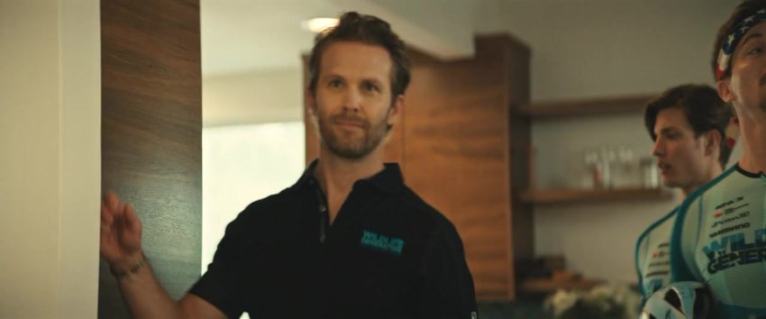 Trapped Inn 2024 English